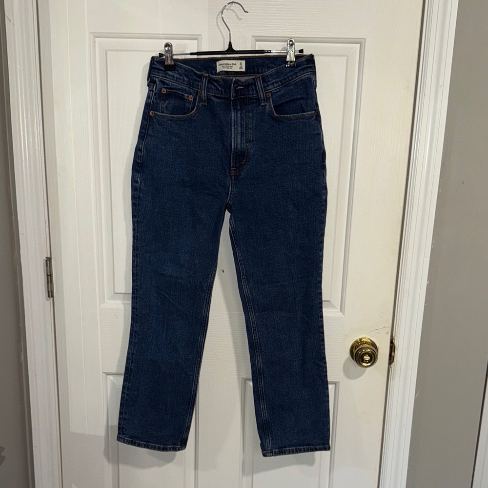 Abercrombie & Fitch Ankle Straight Jeans | Ultra High Rise